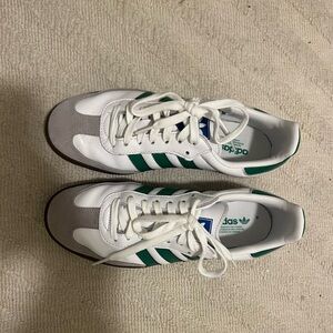 Adidas Samba Green and White stripes Size 6 men’s